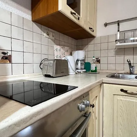 Karlo Apartment *